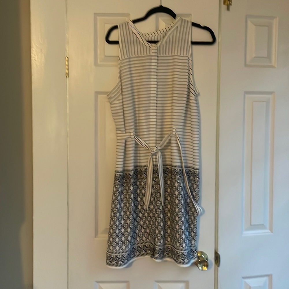Sleeveless dress